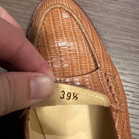 Tod’s size 39.5 driving loafers - like new on top -some wear on bottom - Picture 3 of 6